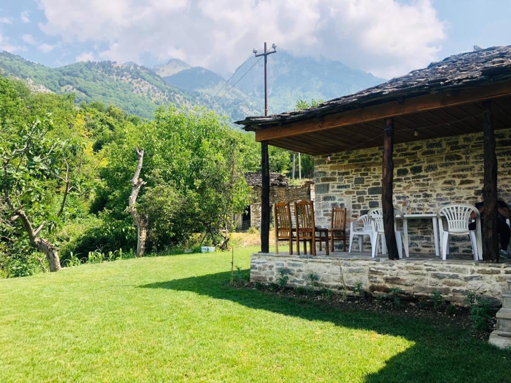 Qafe Dardhe Guest House Qafe Dardha - Tomorr National Park מראה חיצוני תמונה