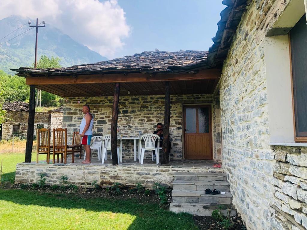 Qafe Dardhe Guest House Qafe Dardha - Tomorr National Park מראה חיצוני תמונה