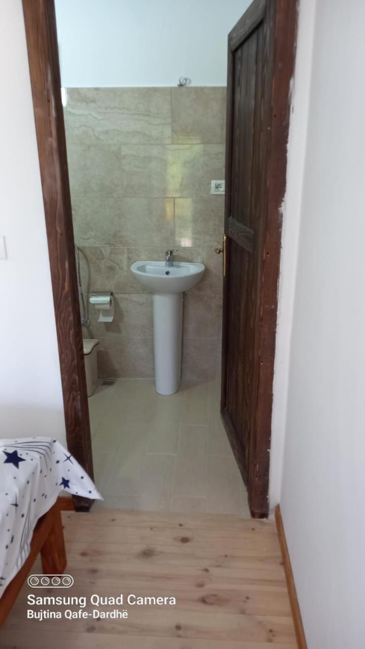 Qafe Dardhe Guest House Qafe Dardha - Tomorr National Park מראה חיצוני תמונה